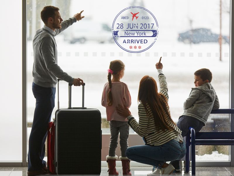 Família brasileira feliz nos EUA